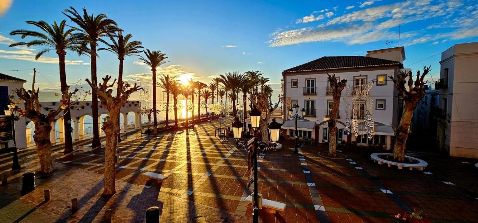 Balcon De Europa Suite Nerja Exterior photo